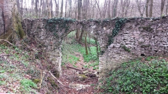 Arbachbogen in der Klostermauer